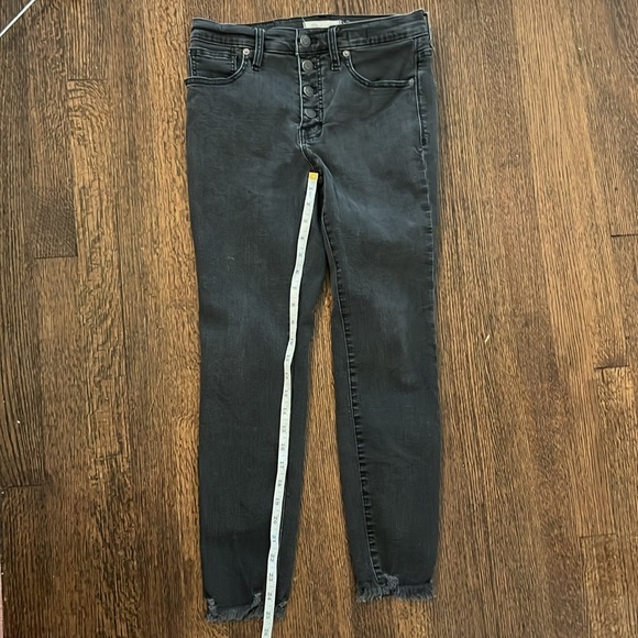 Madewell 9" Mid-Rise Skinny Jeans in Berkeley Black: Button-Through Size 28P - Picture 8 of 10